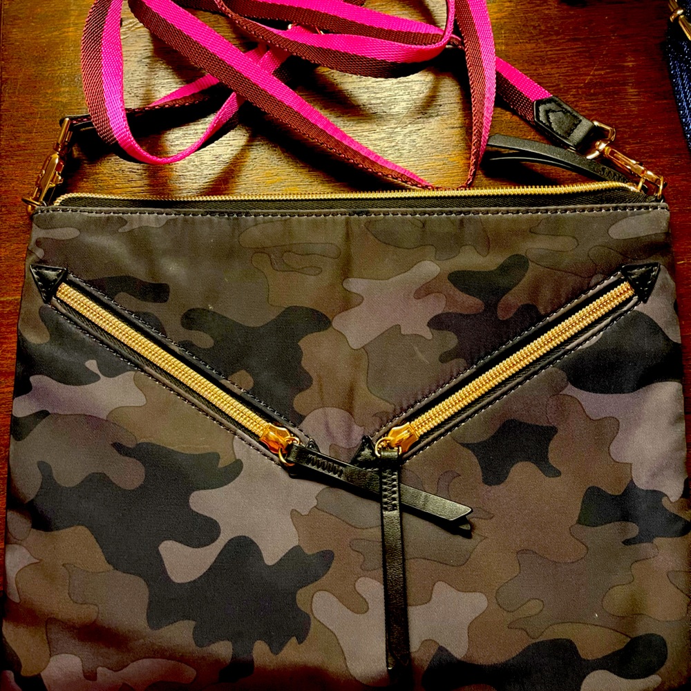 Stella & Dot Lady Boss cross body bag in black camo